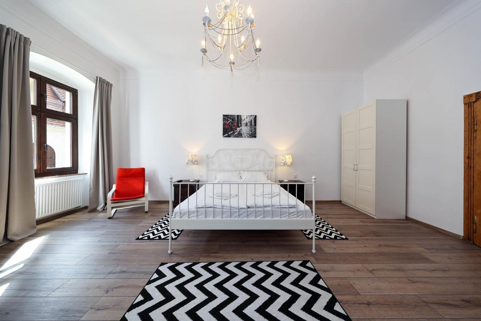 Hirscher Apartments Braşov Chambre photo