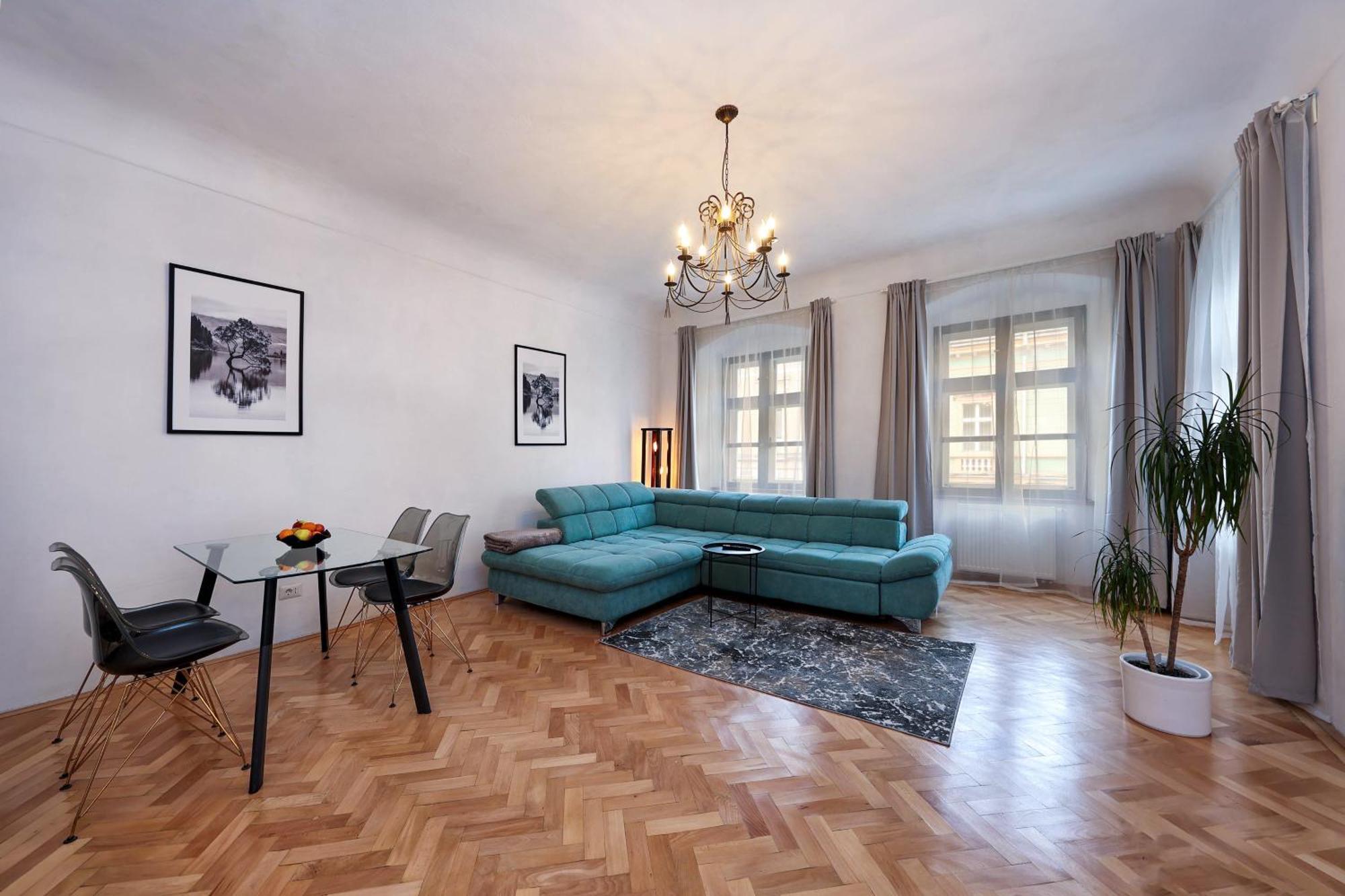 Hirscher Apartments Braşov Extérieur photo