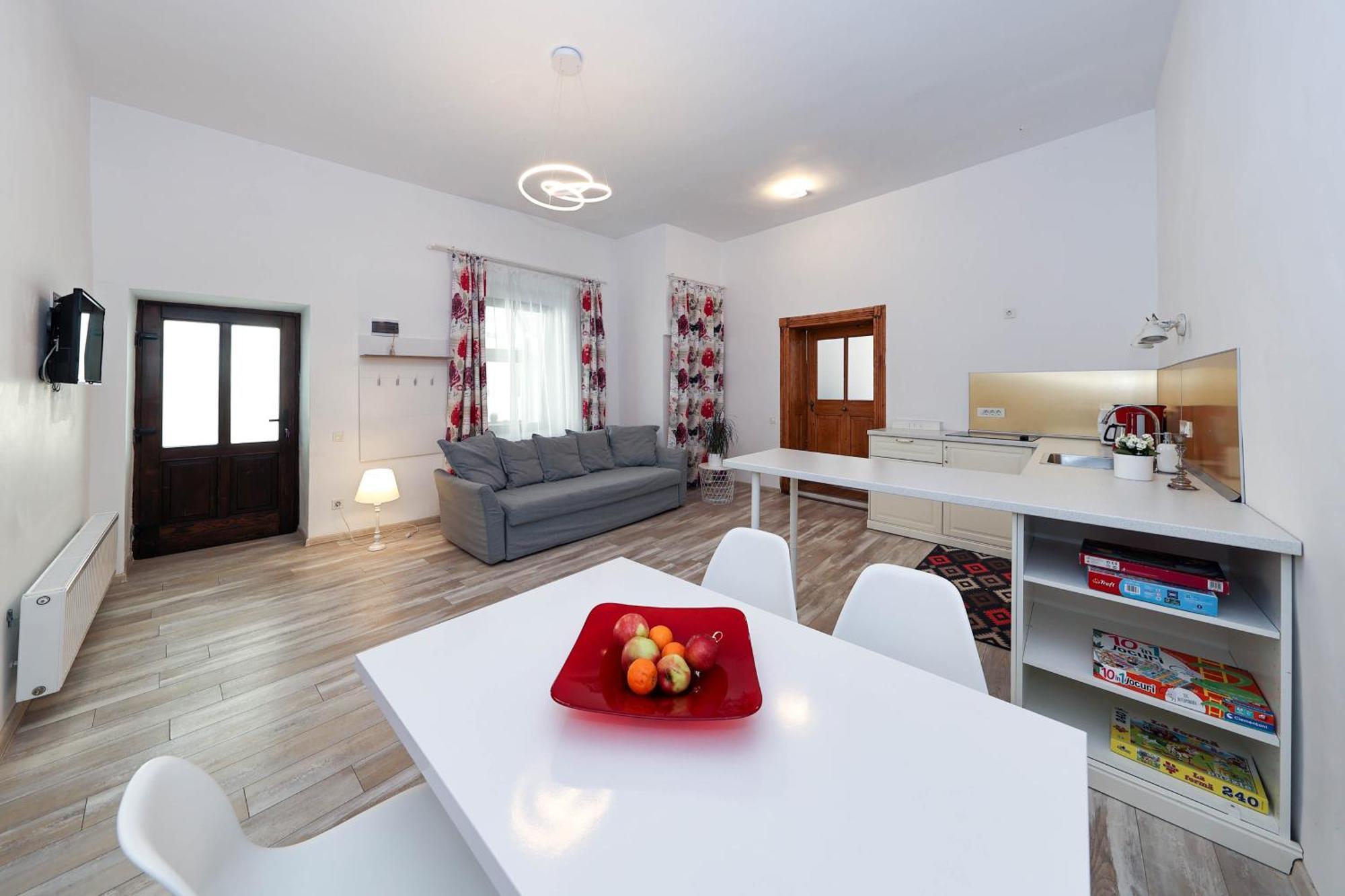 Hirscher Apartments Braşov Extérieur photo
