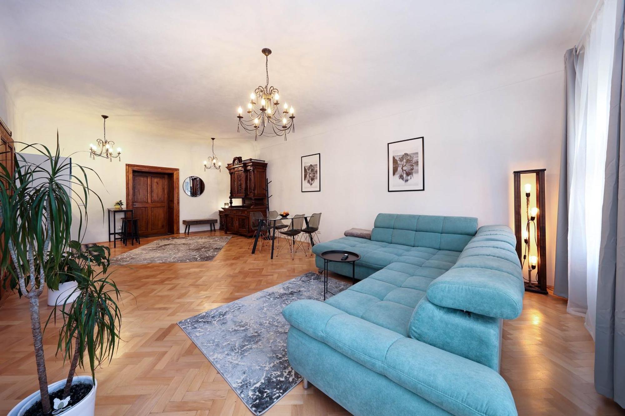 Hirscher Apartments Braşov Extérieur photo